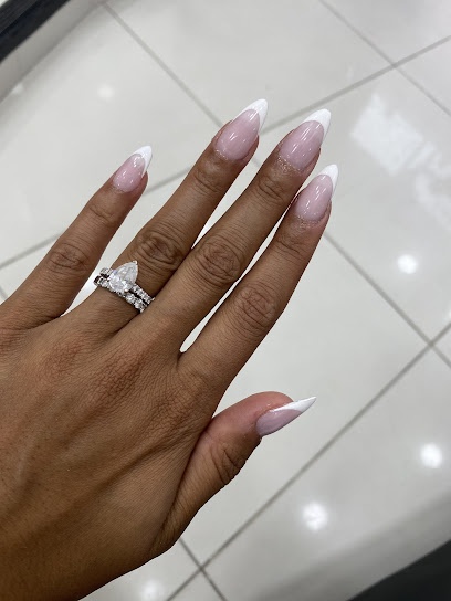 Nails 4 U